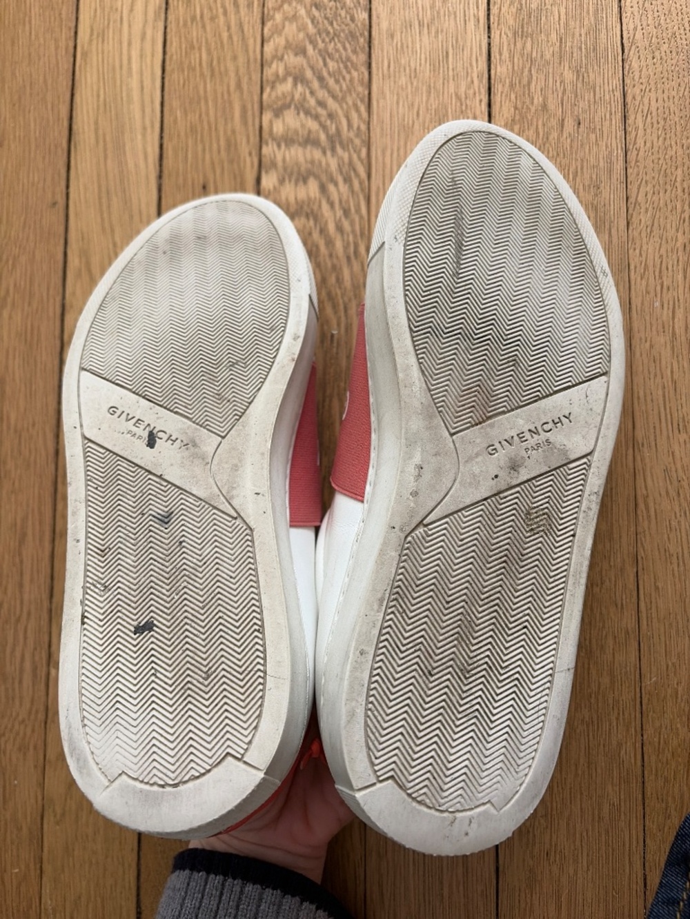 Givenchy sneakers - Picture 3 of 3